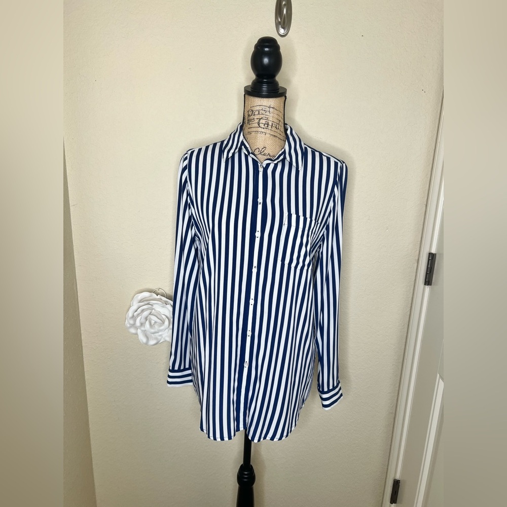 NTM: Jane and Delancey High Low Navy & White Striped Button Down Shirt Size S